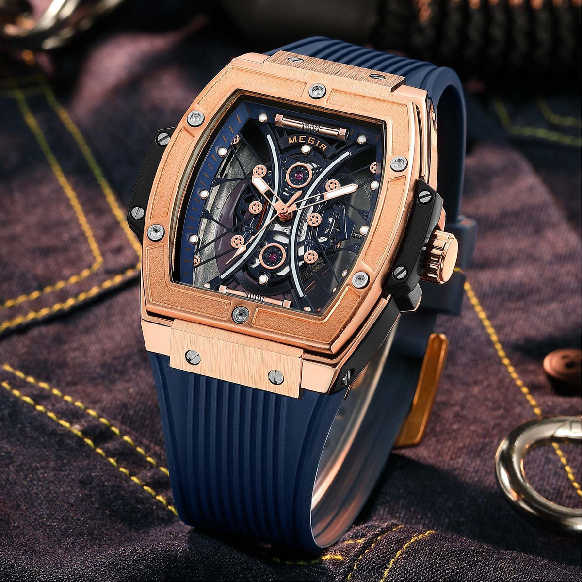 MEGIR Brand Luxury Quartz Watch for Men Fashion Military Sports Watches Waterproof Luminous Clock Wristwatch Reloj Hombre 8109