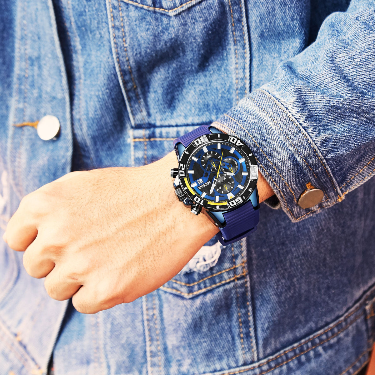 MEGIR Men Wristwatch Top Brand Luxury Silicone Strap Sport Watches Waterproof Luminous Quartz Clock Chronograph Reloj Hombre 2121